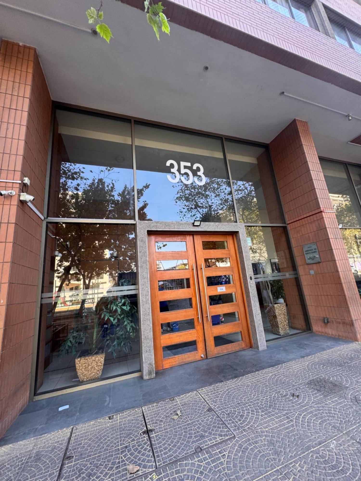 Excelente Ubicacion Y Comodidad A Pasos Providencia Apartamento